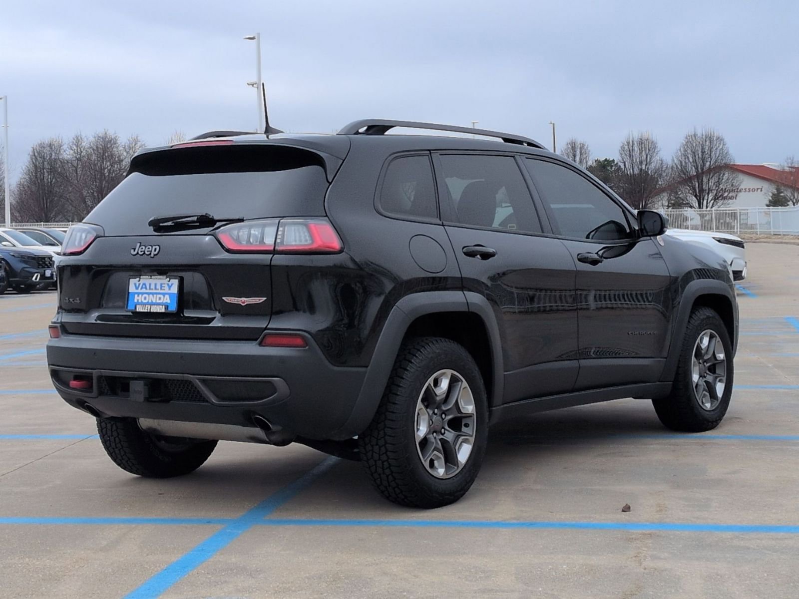 Used 2019 Jeep Cherokee Trailhawk w/ Comfort/Convenience Group image 6