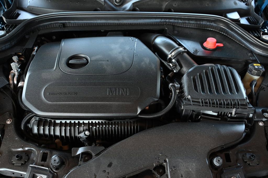 Used 2023 MINI Cooper S w/ Signature Upholstery Package image 25