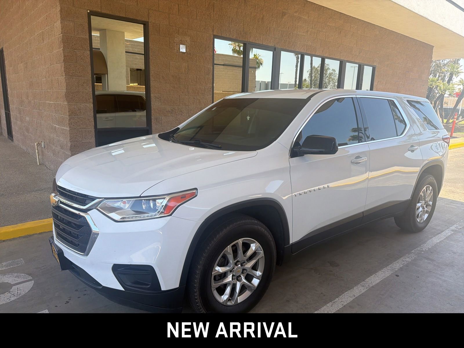 Used 2020 Chevrolet Traverse LS w/ LPO, Floor Liner Package FWD image 1
