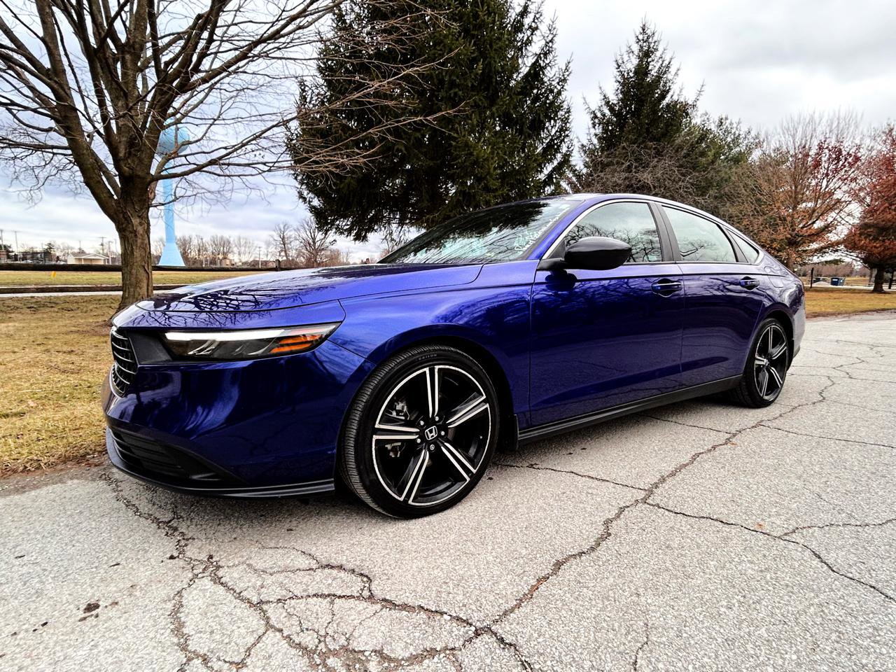 Used 2023 Honda Accord Sport image 1