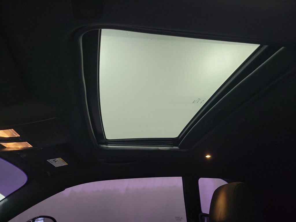 Used 2019 Dodge Challenger GT w/ Driver Convenience Group image 23