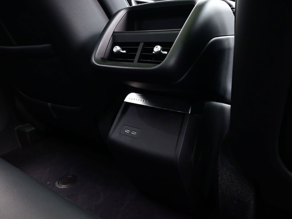 Used 2024 Cadillac Lyriq Luxury RWD image 29