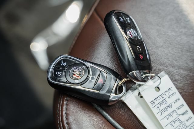 Used 2020 Buick Enclave Avenir w/ Avenir Technology Package AWD/4WD image 49