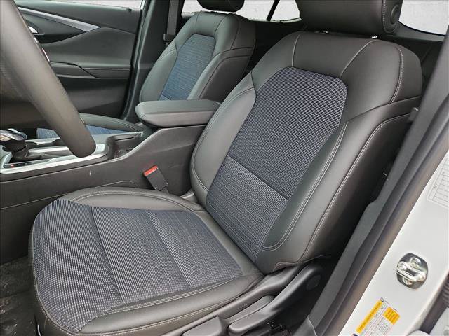 Used 2026 Buick Envista Preferred FWD image 13
