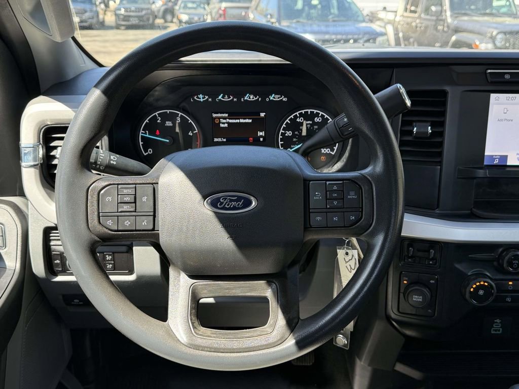 Used 2023 Ford F350 XL image 19