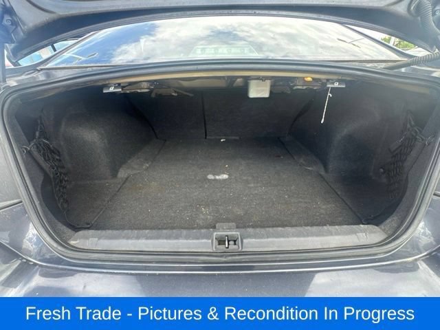 Used 2010 Subaru Legacy 2.5i Premium AWD/4WD image 19