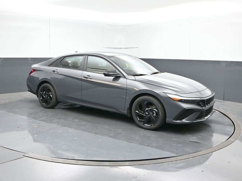 New 2026 Hyundai Elantra Sport image 7