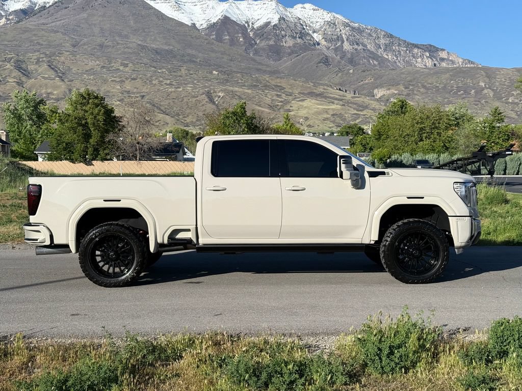 Used 2026 GMC Sierra 2500 AT4 w/ AT4 Premium Plus Package AWD/4WD image 8