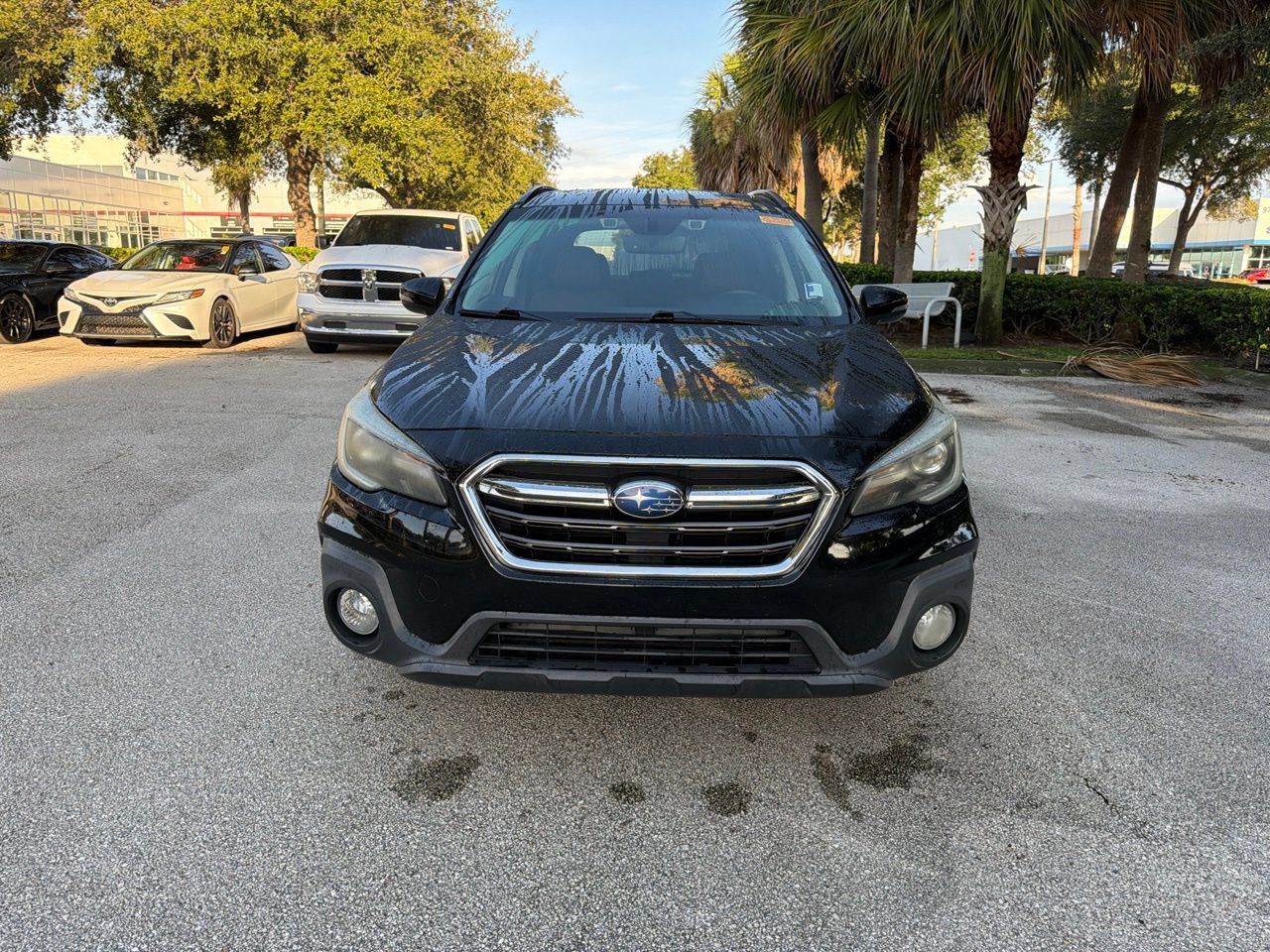 Used 2019 Subaru Outback 3.6R Touring AWD/4WD image 5