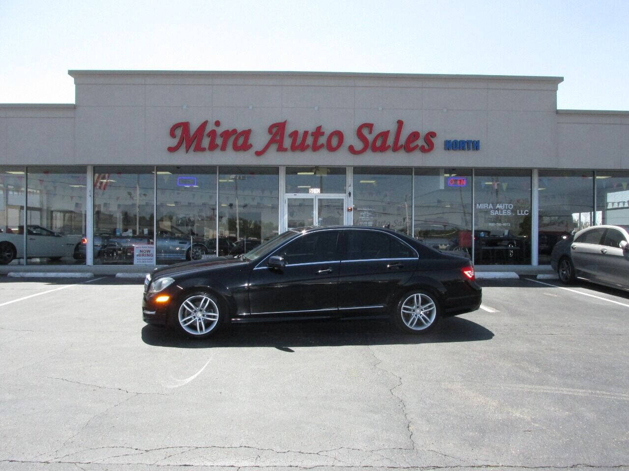 Used 2012 Mercedes-Benz C 300 4MATIC Sedan image 2