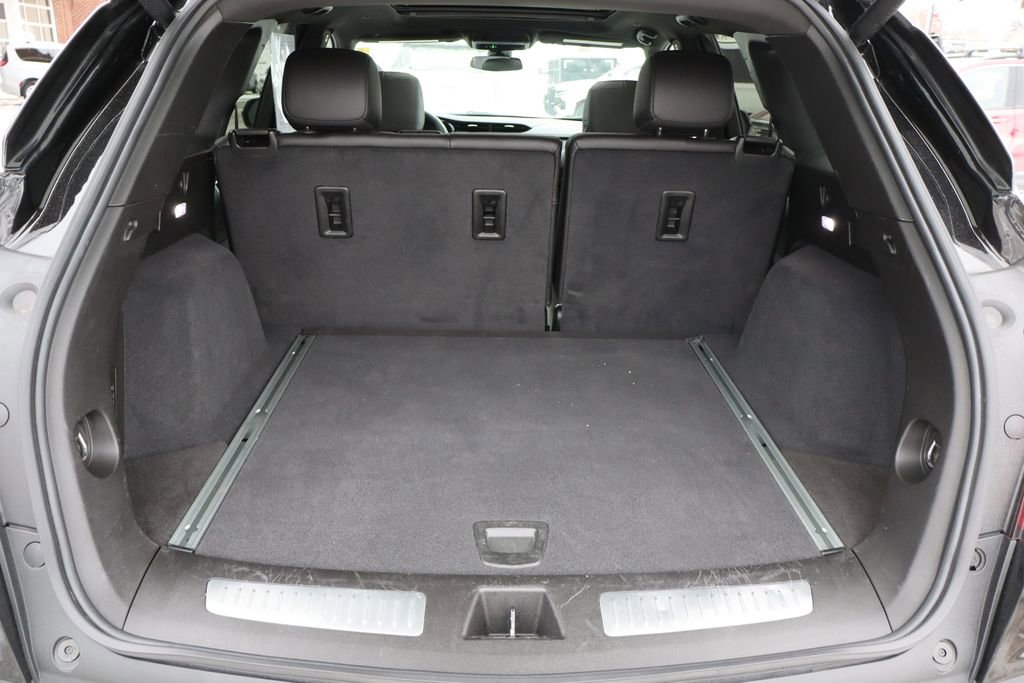Used 2025 Cadillac XT5 Premium Luxury image 36