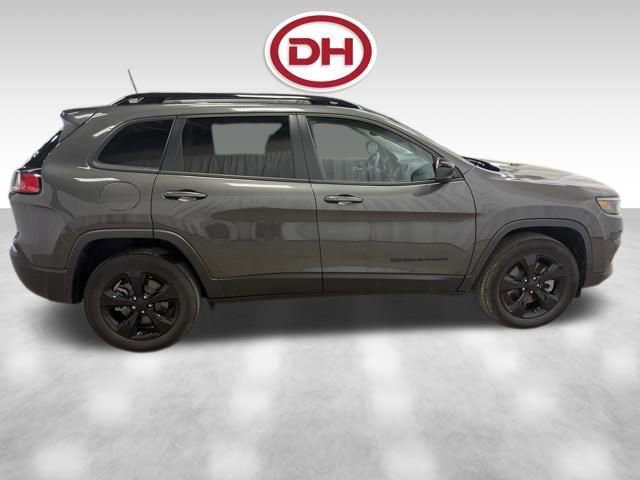 Used 2023 Jeep Cherokee Altitude Lux w/ Lux Elite Package image 2