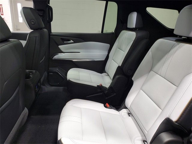 New 2025 Chevrolet Traverse High Country image 13