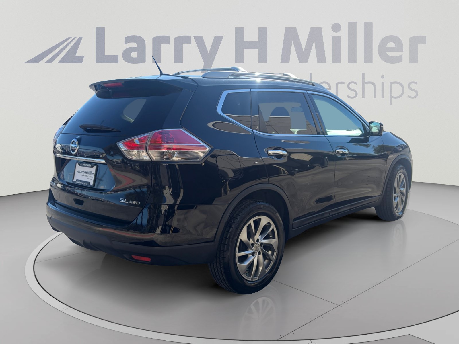 Used 2015 Nissan Rogue SL w/ SL Premium Package AWD/4WD image 5