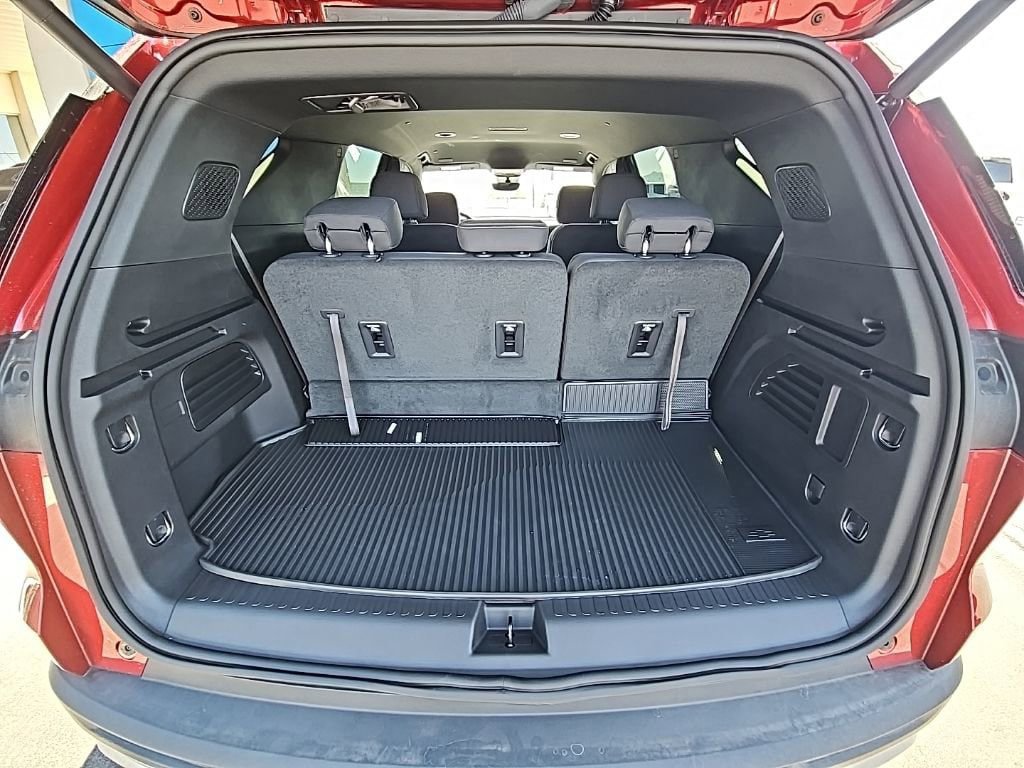 New 2026 Chevrolet Traverse LT AWD/4WD image 13