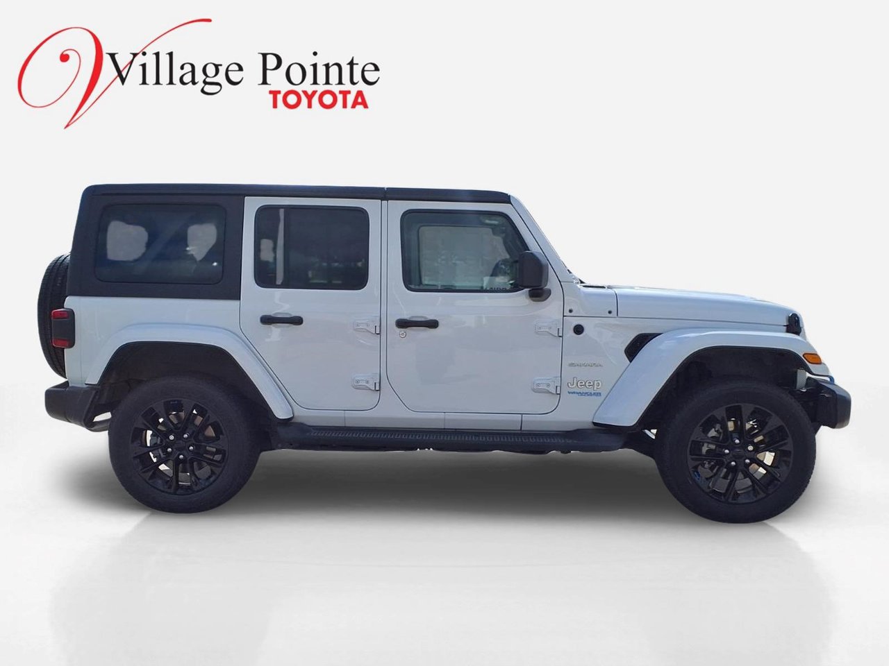 Used 2022 Jeep Wrangler Unlimited Sahara AWD/4WD image 7
