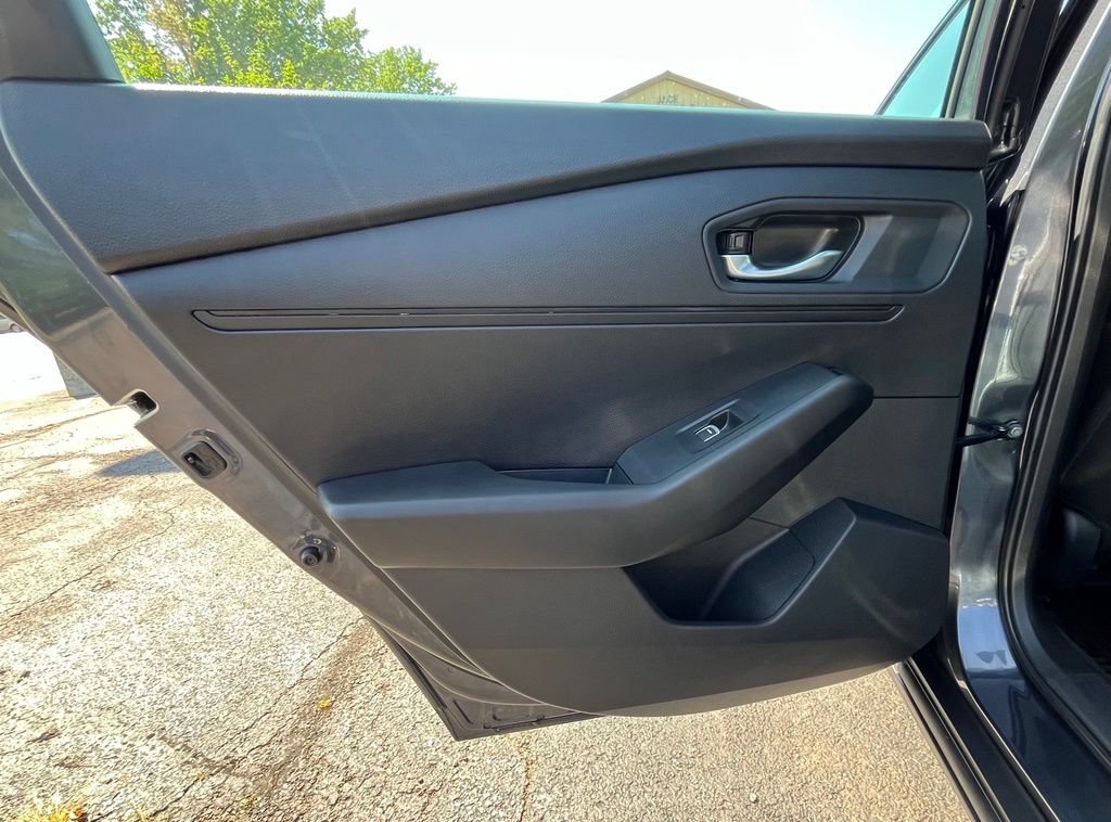 Used 2025 Honda Accord SE image 16