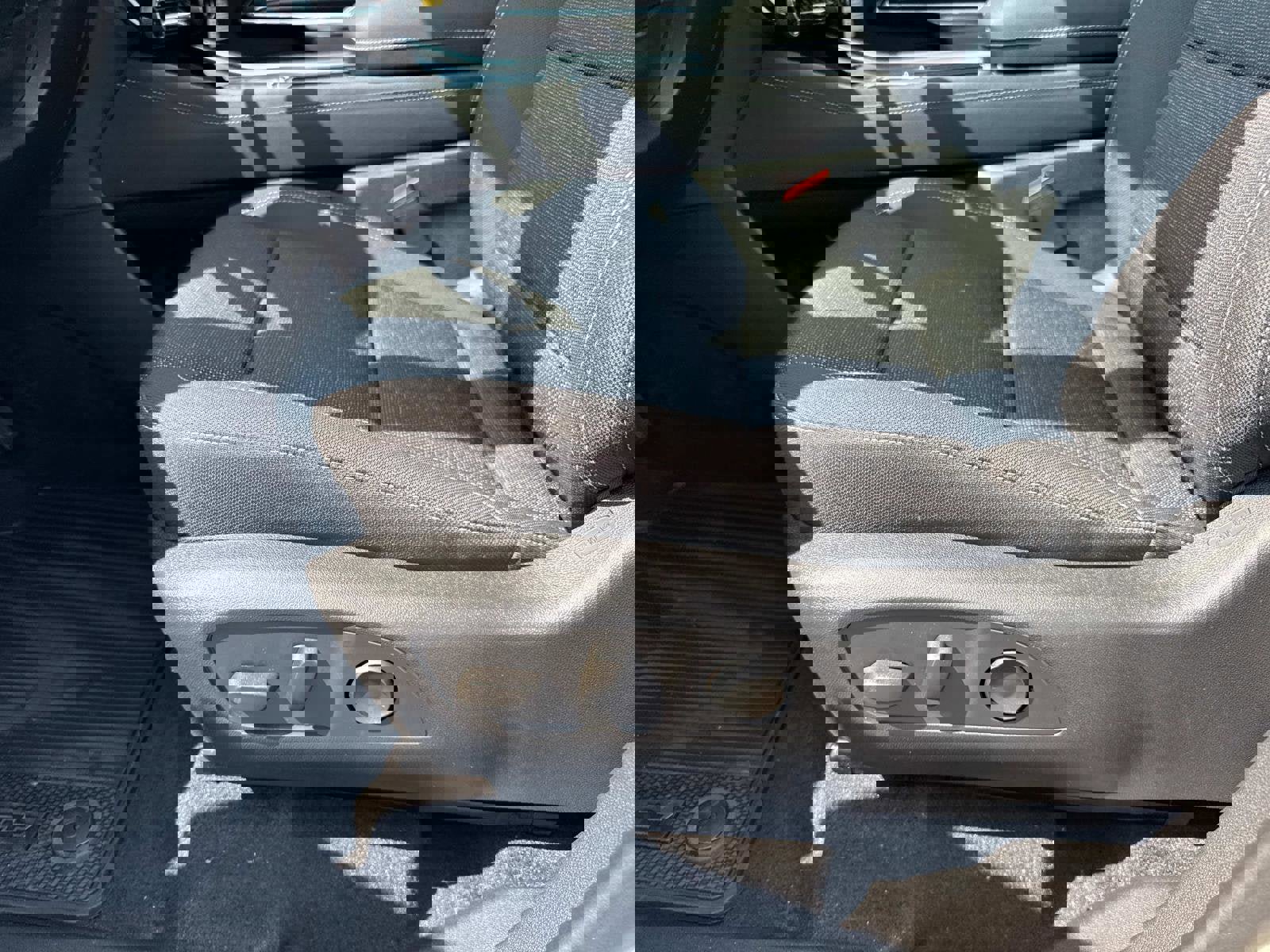 New 2025 Chevrolet Traverse LT w/ Enhanced Driving Package image 10