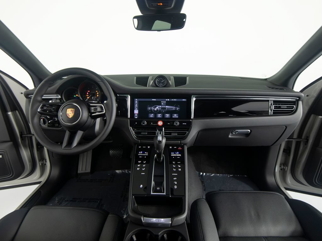 New 2026 Porsche Macan AWD/4WD image 36