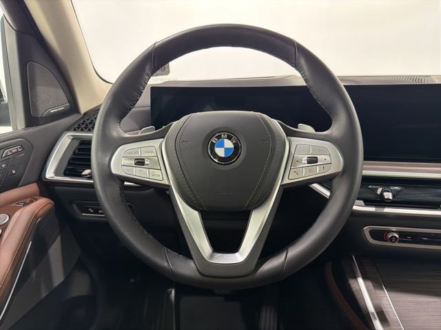 Used 2026 BMW X7 xDrive40i w/ Premium Package image 34
