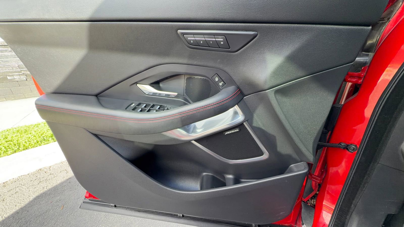 Used 2018 Jaguar E-PACE First Edition image 22