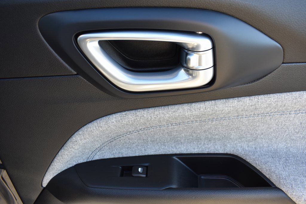 Used 2022 Jeep Compass Latitude image 13