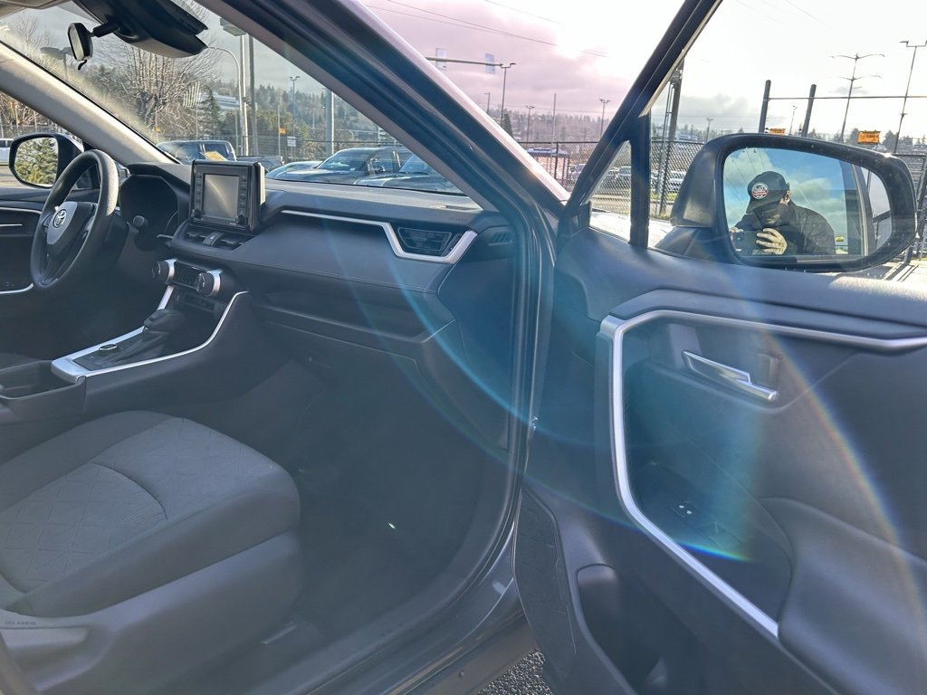 Certified 2020 Toyota RAV4 XLE image 15
