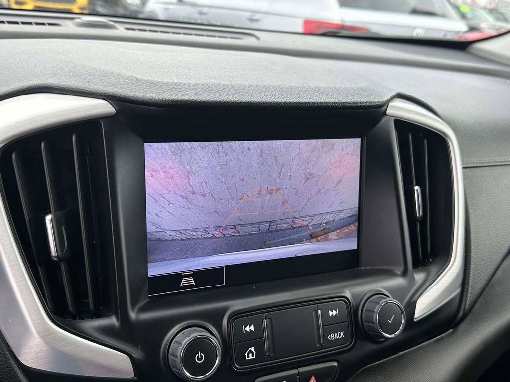 Used 2024 GMC Terrain SLT AWD/4WD image 28