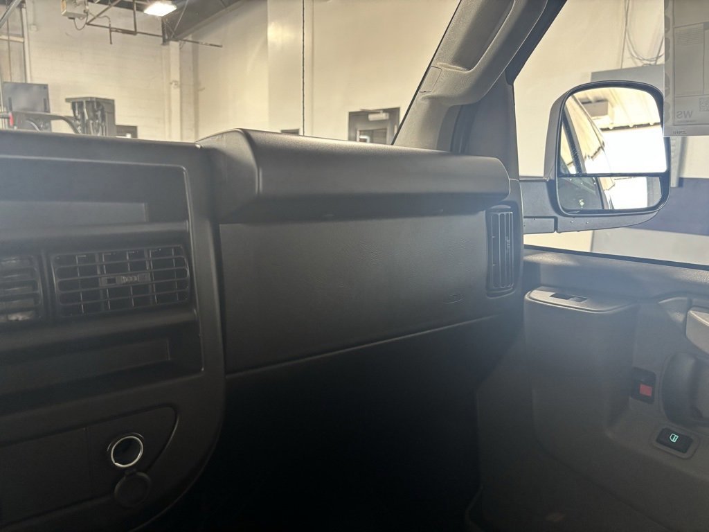 New 2025 Chevrolet Express 2500 w/ Driver Convenience Package image 33