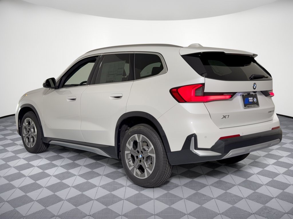 New 2027 BMW X1 xDrive28i AWD/4WD image 3
