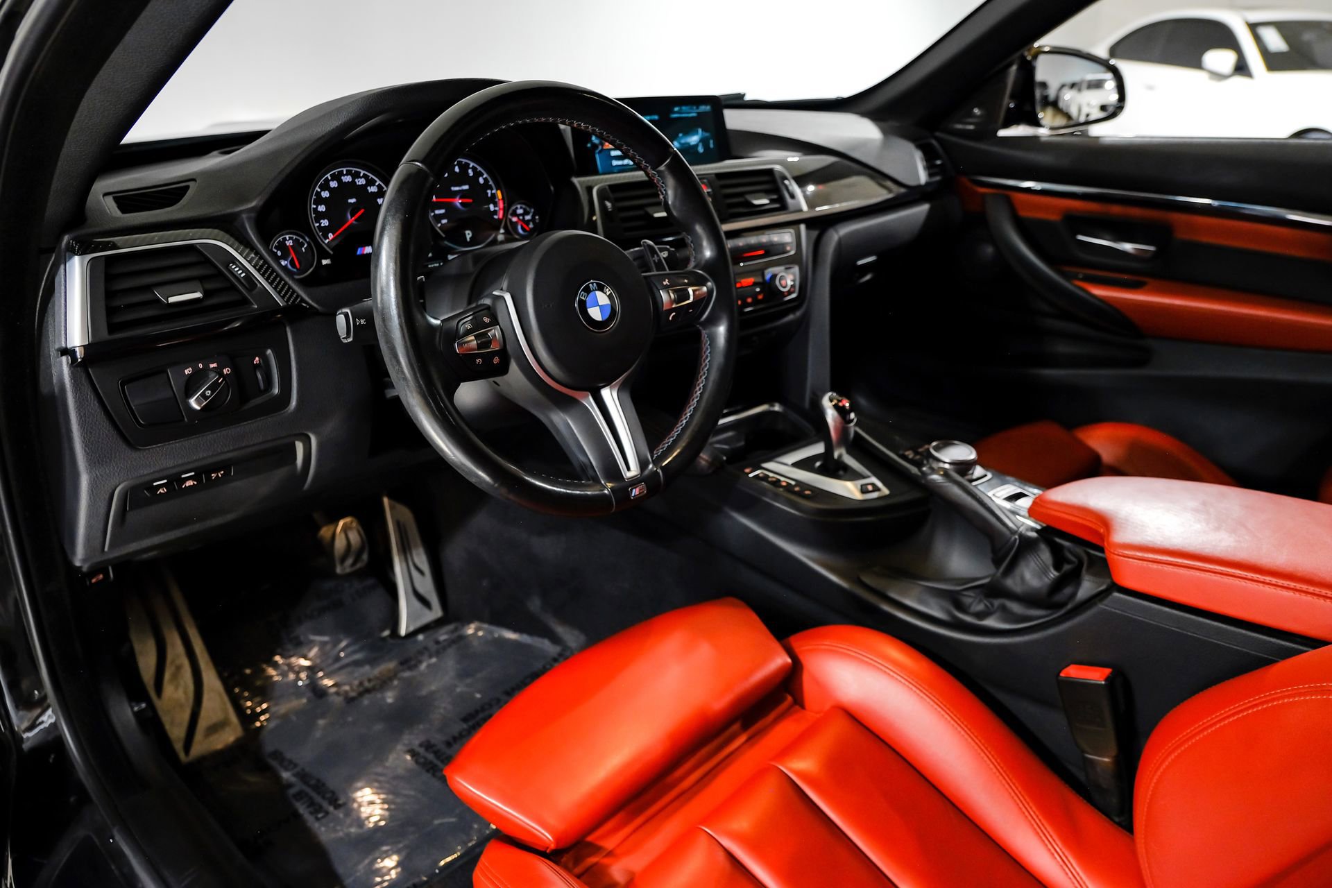 Used 2017 BMW M4 Base image 3