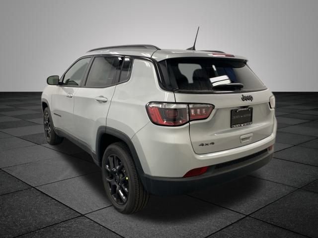 New 2026 Jeep Compass Latitude image 4
