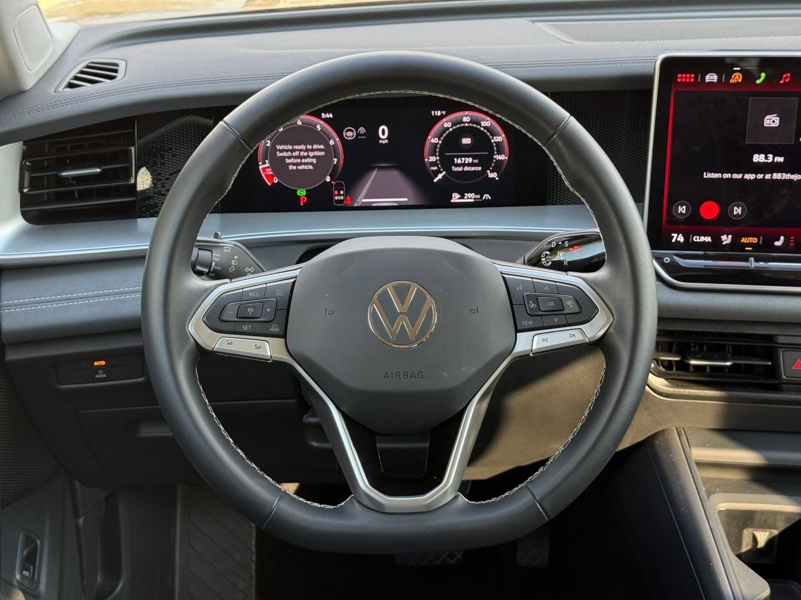 Used 2026 Volkswagen Tiguan SE AWD/4WD image 28