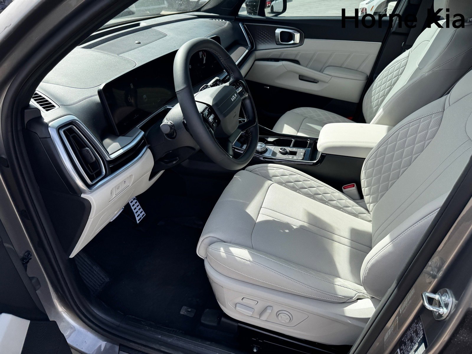 New 2026 Kia Sorento SX Prestige image 9