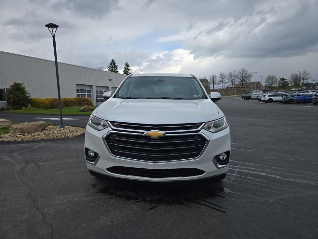 Used 2018 Chevrolet Traverse Premier image 2