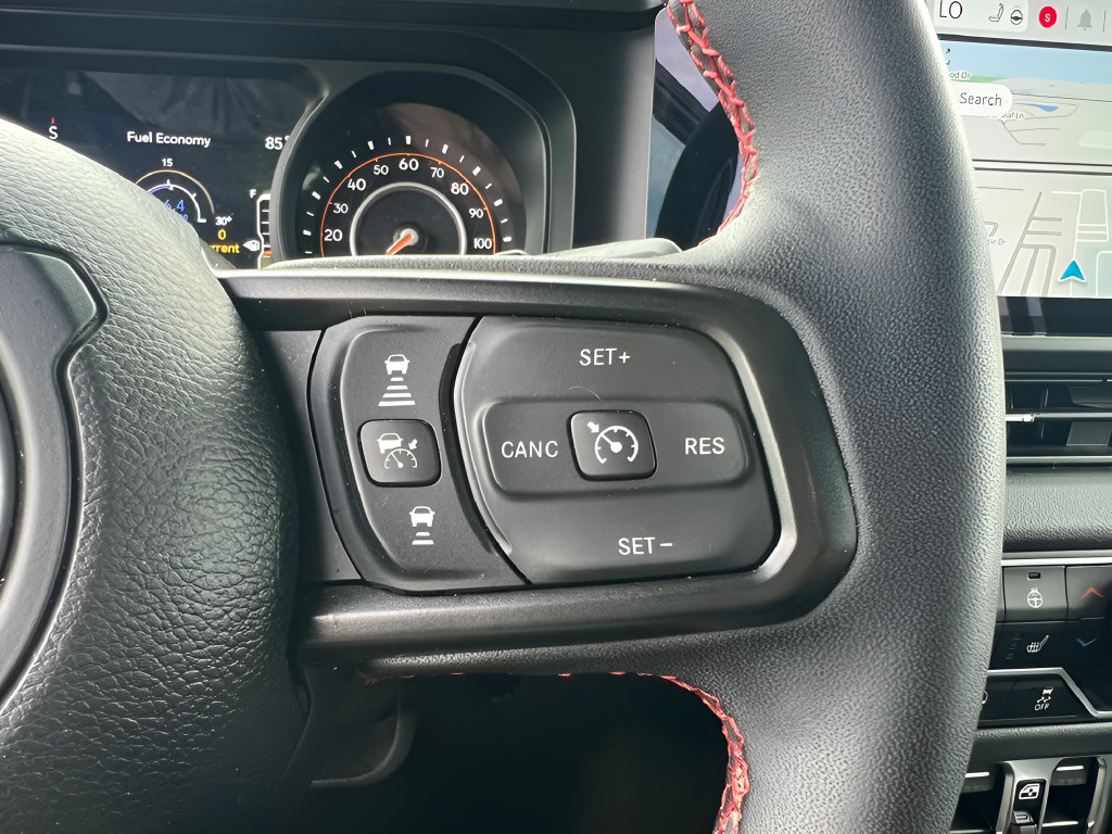 Used 2024 Jeep Wrangler Unlimited Rubicon AWD/4WD image 22