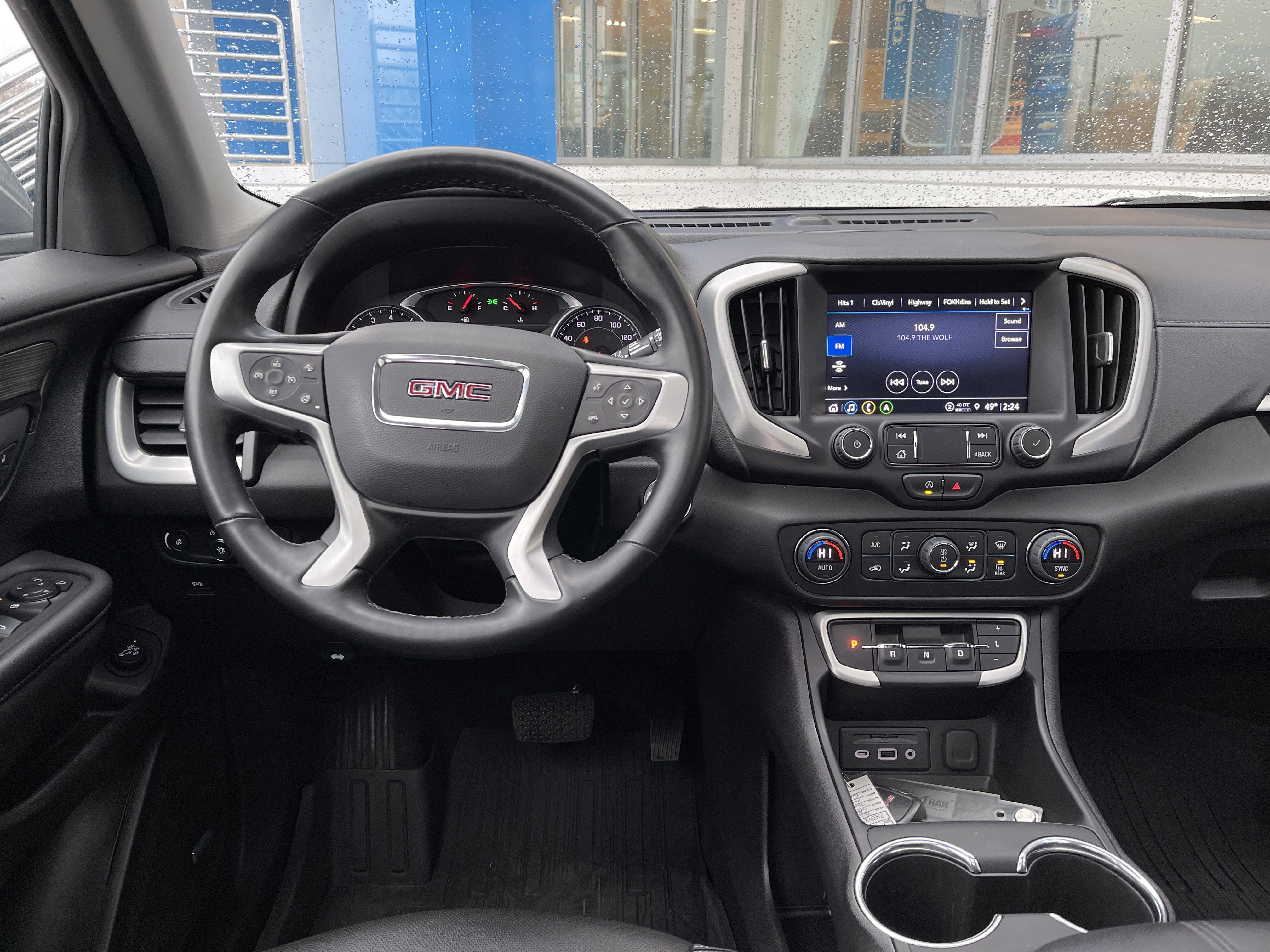 Used 2024 GMC Terrain SLT w/ Infotainment Package II image 21