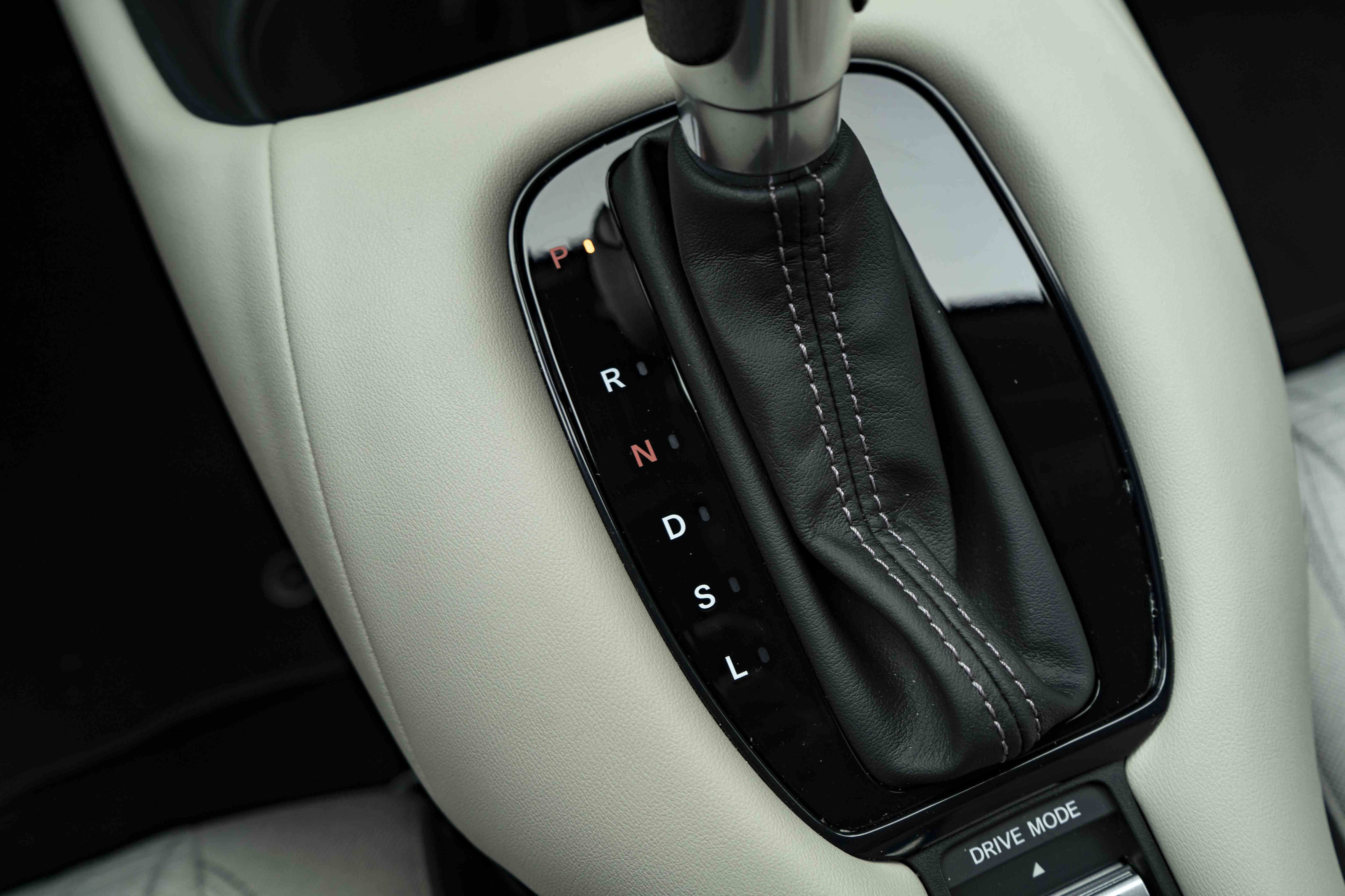 Certified 2026 Honda HR-V LX image 30