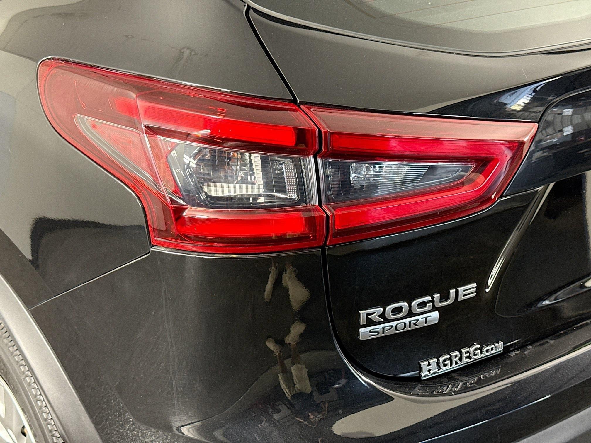 Used 2020 Nissan Rogue Sport S image 35