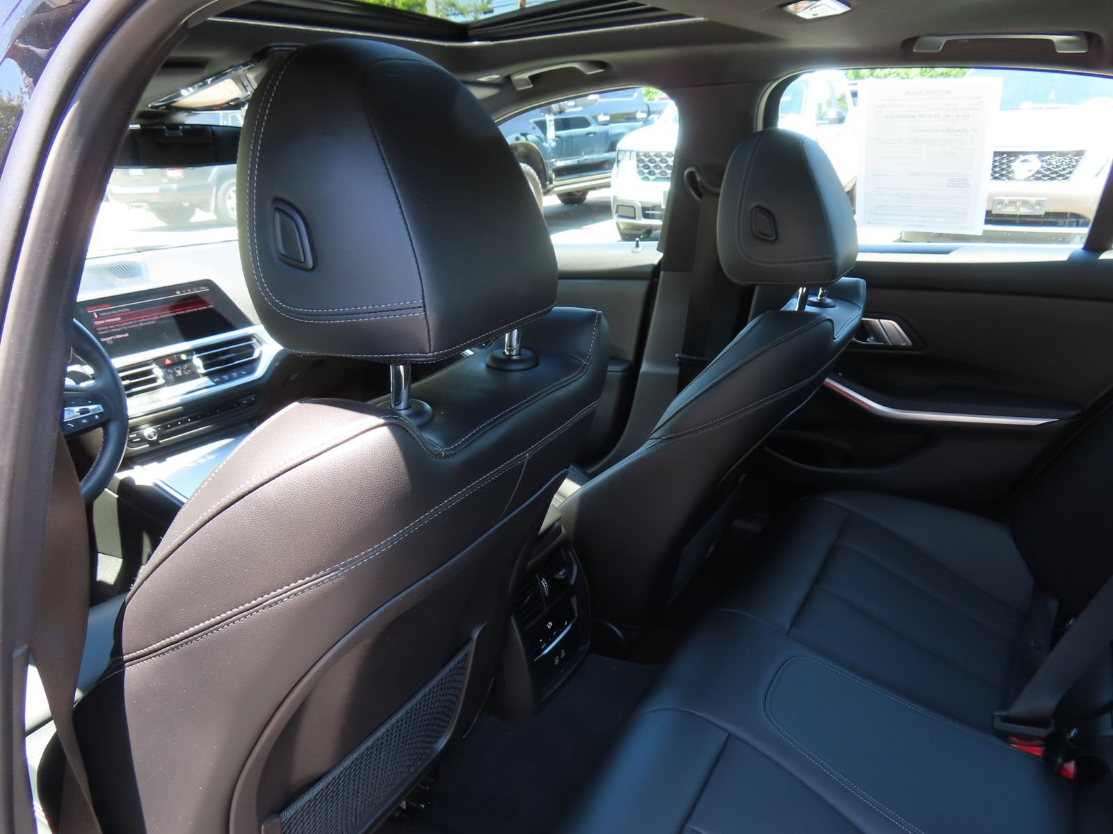 Used 2022 BMW 330i xDrive Sedan w/ Driving Assistance Package AWD/4WD image 33