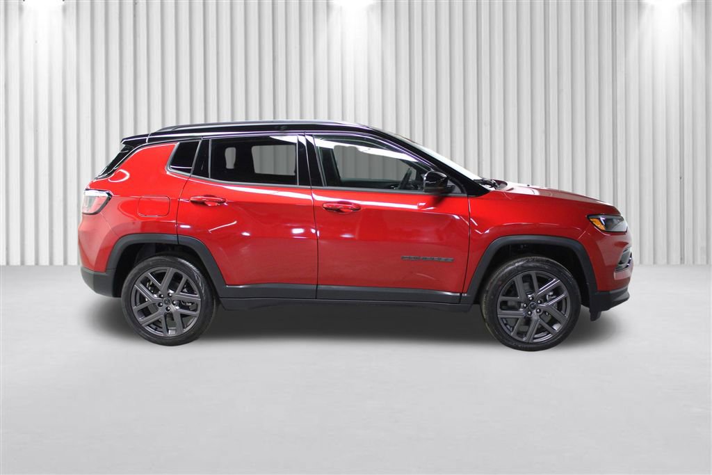 New 2026 Jeep Compass Limited image 2