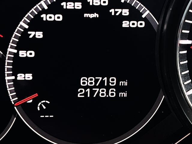 Used 2019 Porsche Cayenne Turbo AWD/4WD image 25