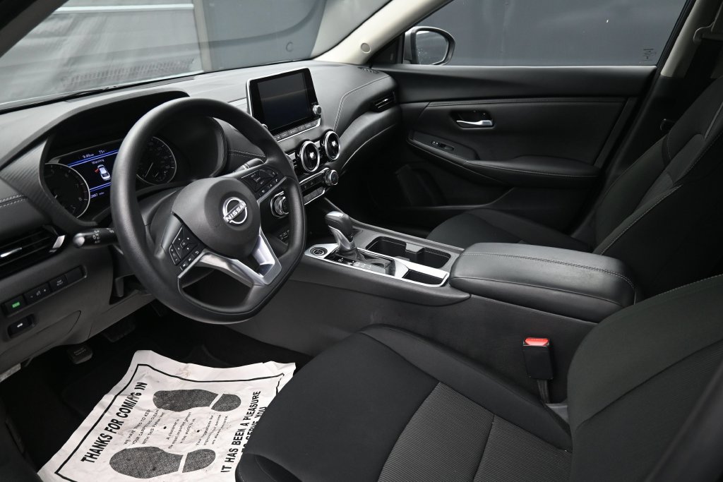 Used 2025 Nissan Sentra SV FWD image 25