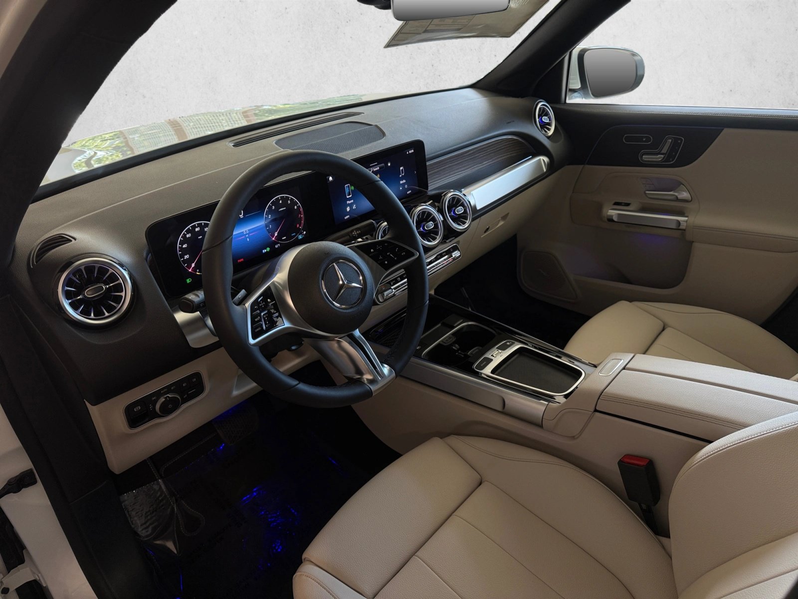New 2026 Mercedes-Benz GLB 250 4MATIC image 11