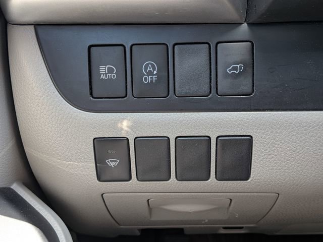 Used 2018 Toyota Highlander XLE AWD/4WD image 13