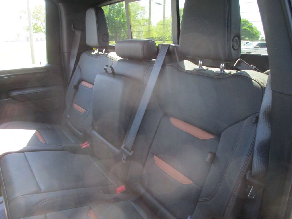 Used 2024 GMC Sierra 2500 AT4 w/ AT4 Premium Plus Package image 24