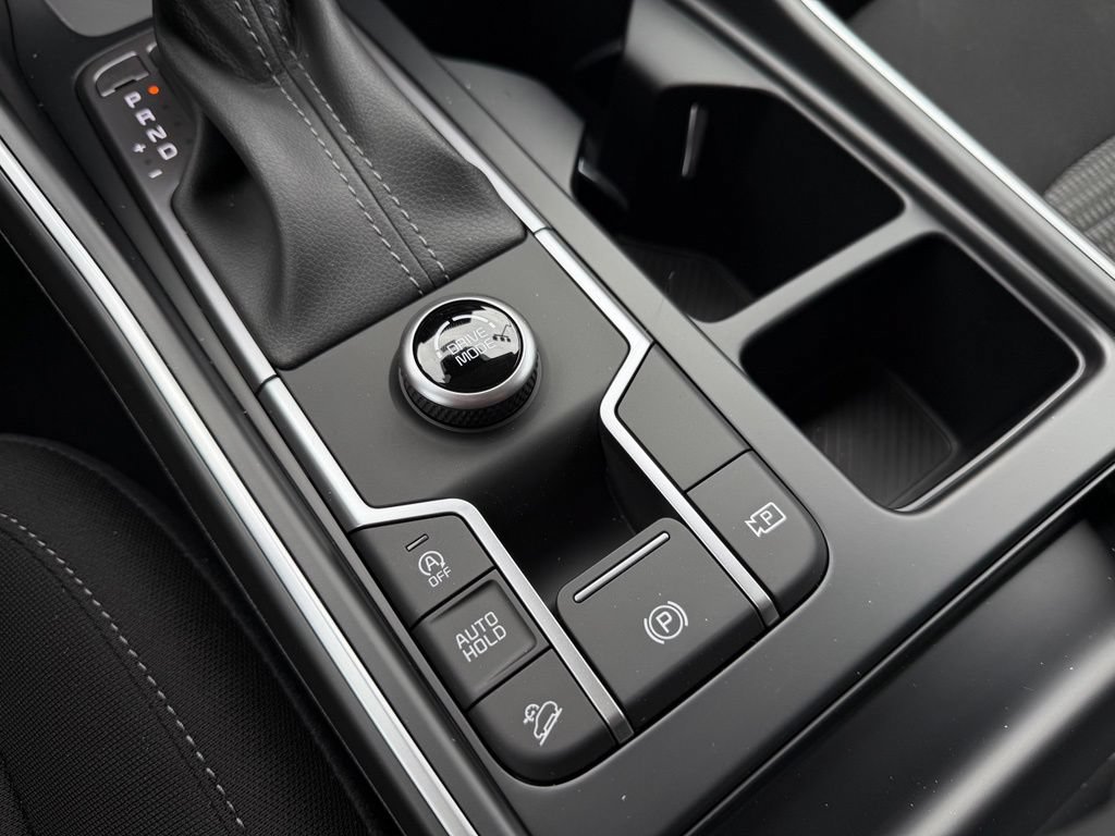 New 2026 Kia Sorento LX FWD image 22