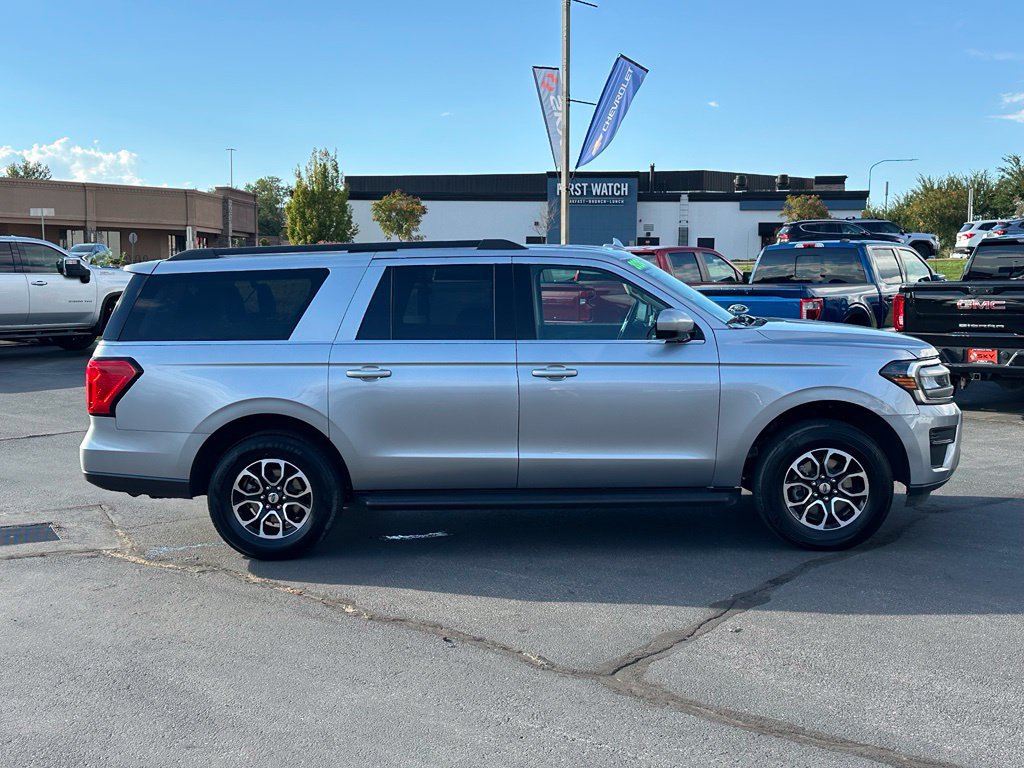 Used 2024 Ford Expedition Max XLT AWD/4WD image 5