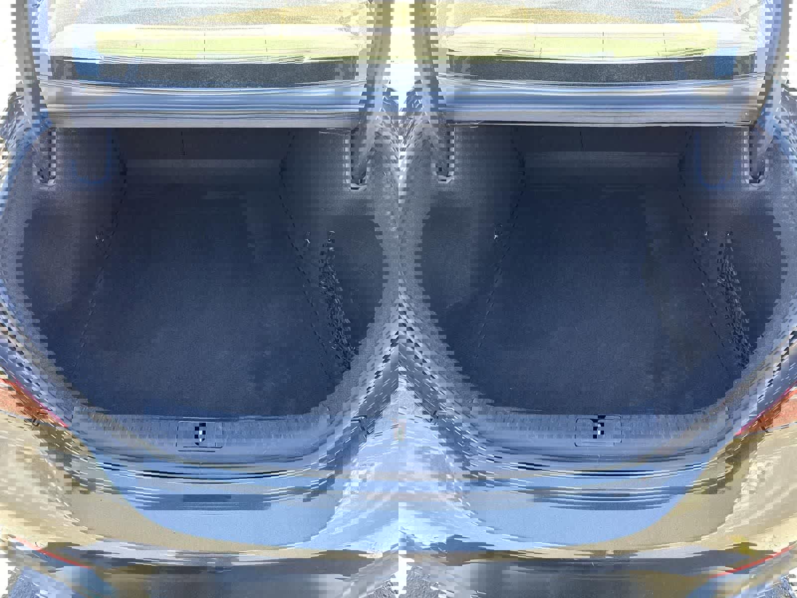 Used 2023 Genesis G70 2.0T image 34