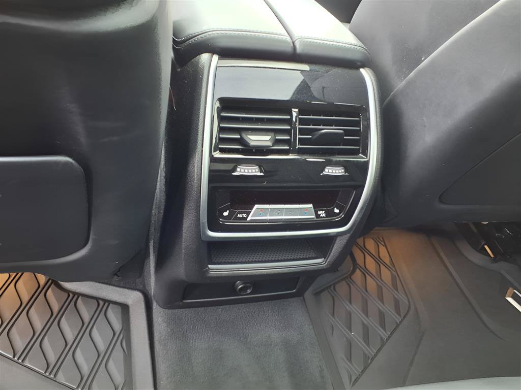 Used 2021 BMW X5 M w/ Executive Package AWD/4WD image 27